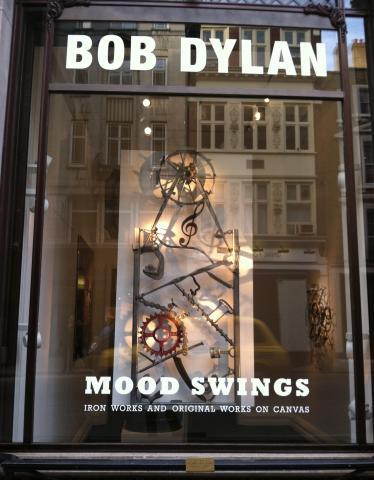 Mood Swings at the Halcyon Gallery in London